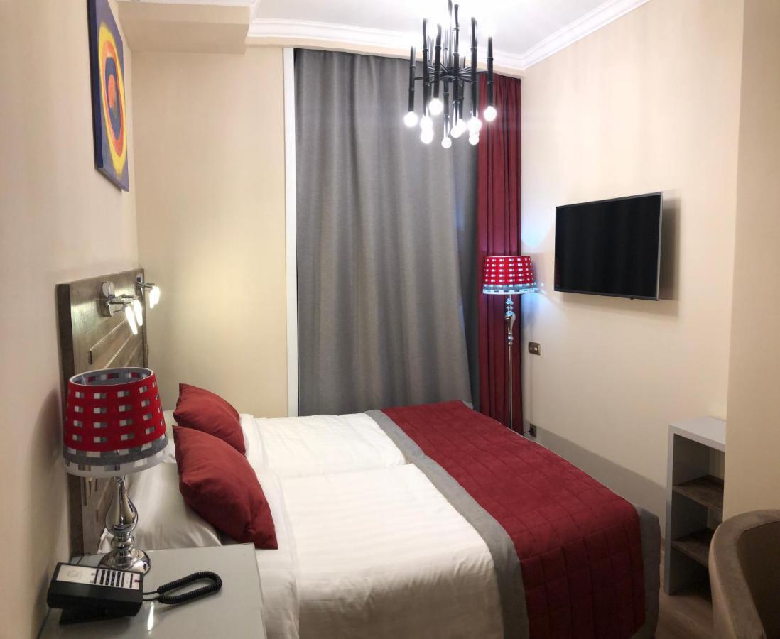 Grace Point Hotel Astana Cameră foto